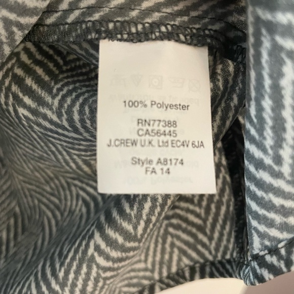 J Jill EUC women’s sleeveless top. Grey color. Size 14. Strings on front of top - Picture 4 of 9